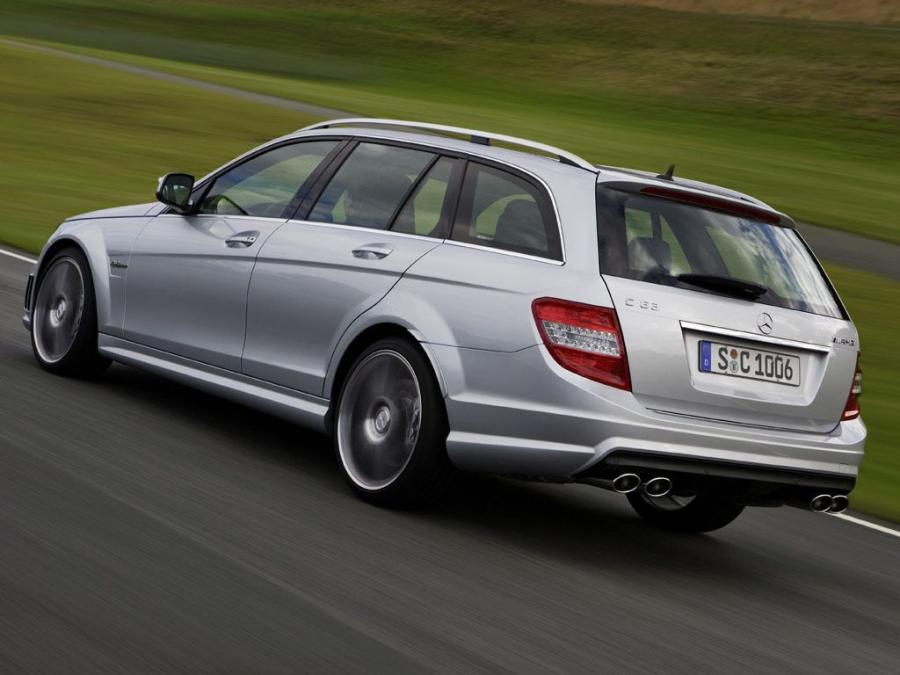  Mercedes-Benz C63 AMG Estate 2008 года  (фото 3 из 6)